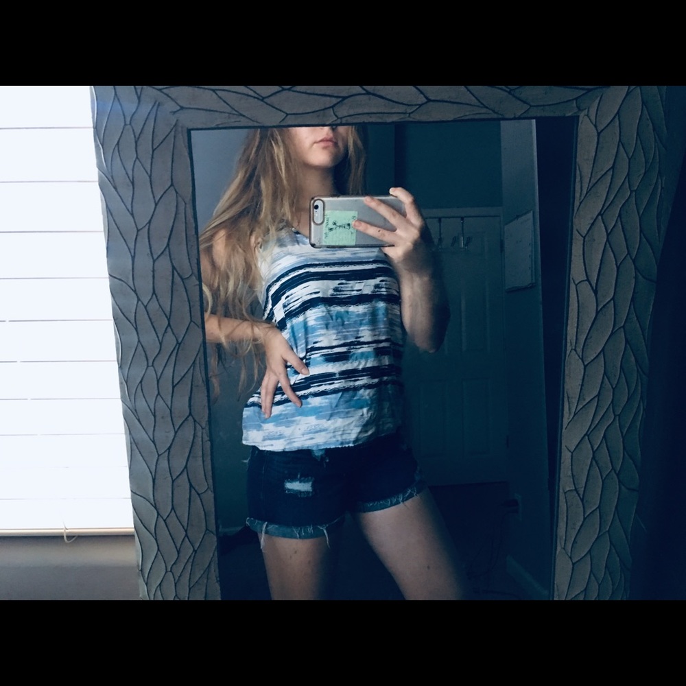 Multicolored Blue -Razor back tank🌊 - Picture 2 of 4